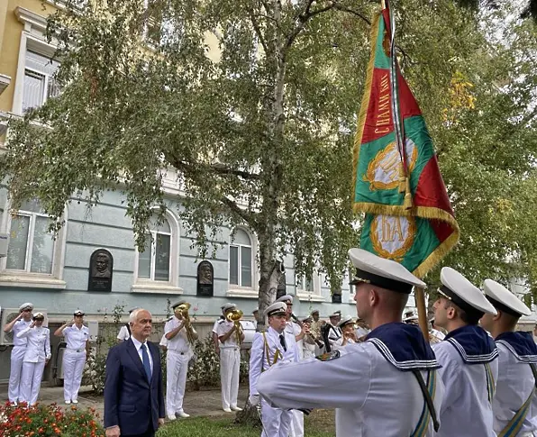 Три варненски университета откриха академичната година (СНИМКИ)