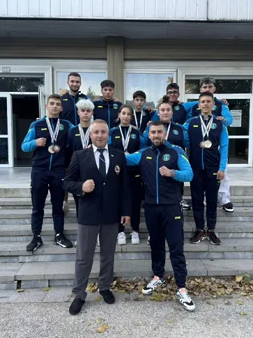  КК Шурикен са втори в крайното класиране от Национална купа по карате кадети и джуниори 2024 г 