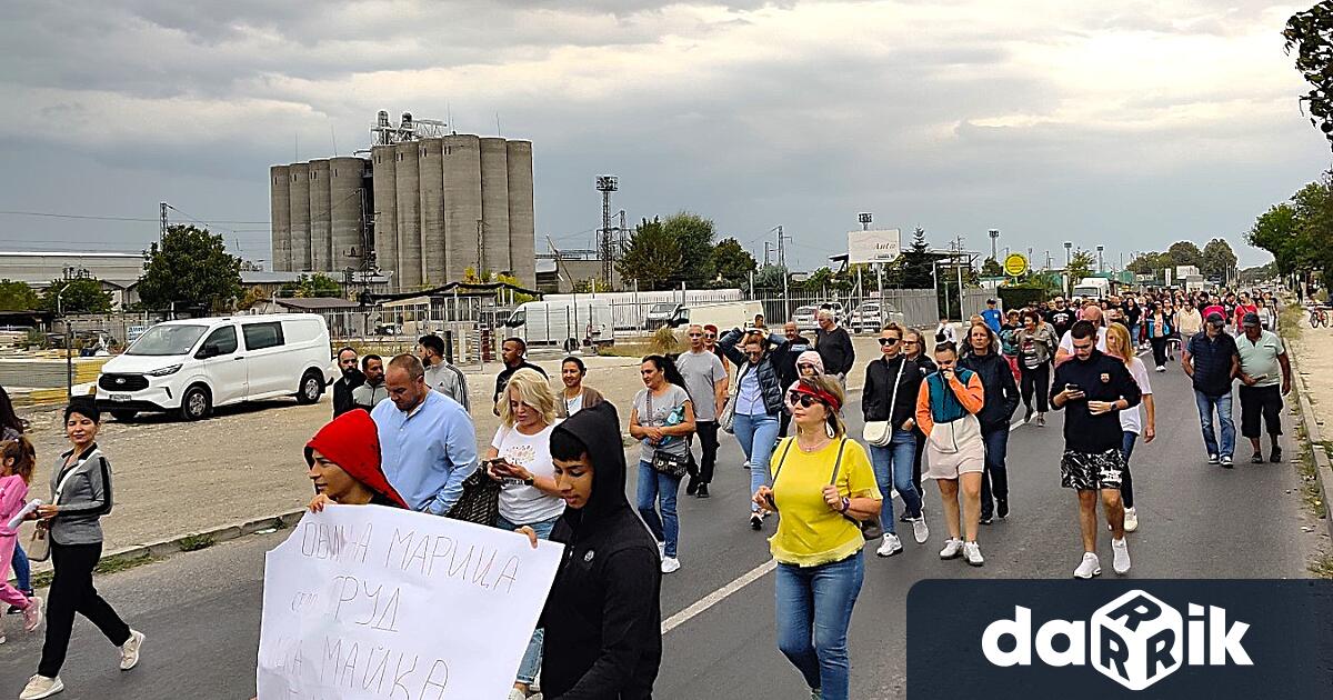 Протестите за автобус 1 в село Труд продължават въпреки взетото