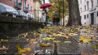 Дъжд и гръмотевици ни очакват в събота