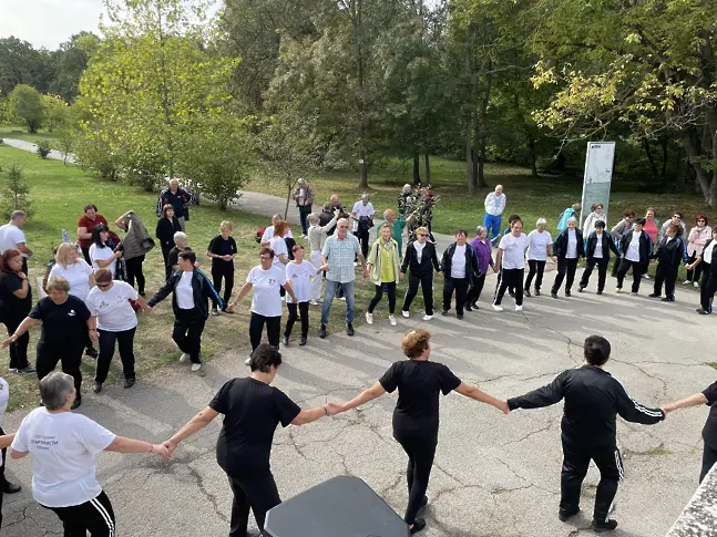 Празник на спорта, здравето и дълголетието за хората от третата възраст в парк „Кайлъка“