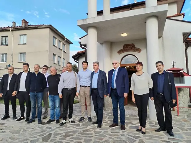 Президентът Първанов в Руен: Сега е дошло времето да се върнем в мача