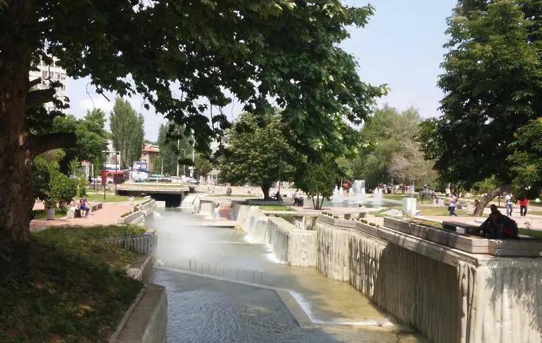 В петък облачността ще е променлива - максимални температури между 26° и 28°