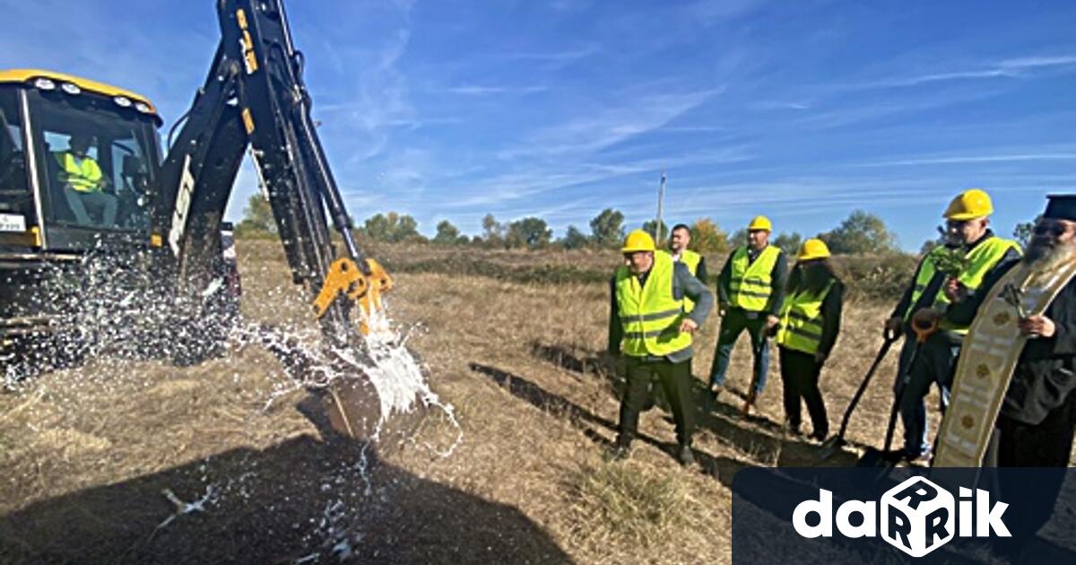 Първа копка на строеж на нов водопровод за Панагюрище от