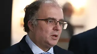 Двама служители от Министерство на културата са отстранени заради аферата с театрите