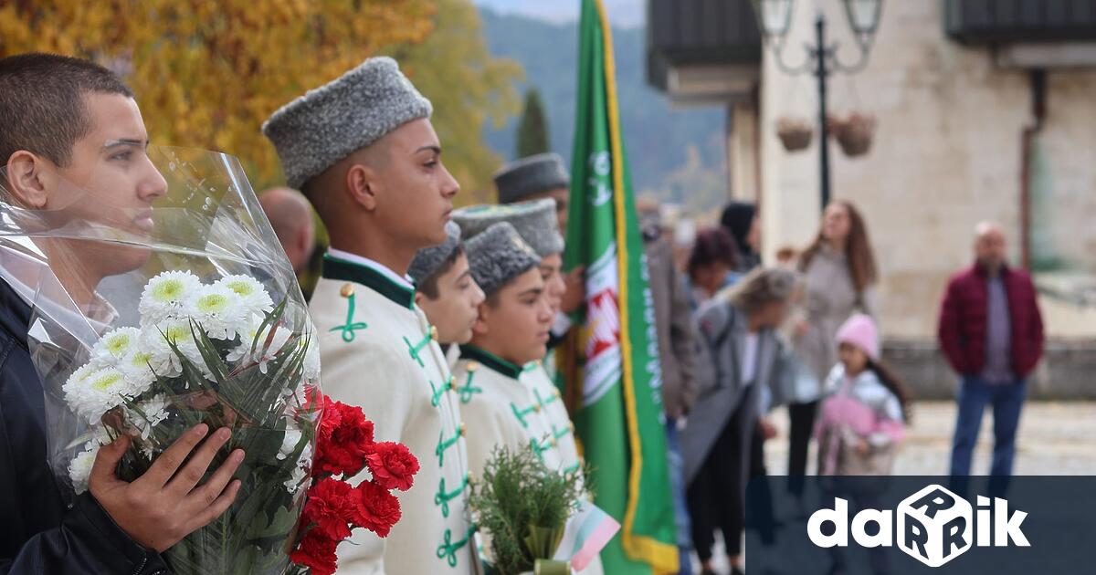 На 1 ноември – Деня на народните будители жители и