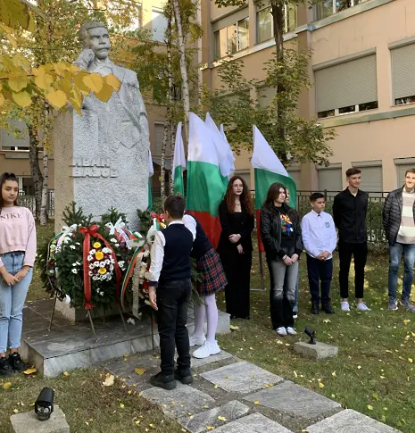 Плевен се преклони пред народните будители/СНИМКИ/ 