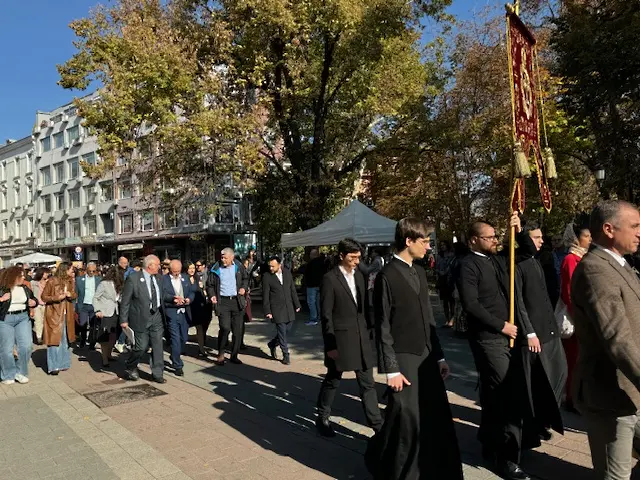 С празнично шествие Пловдив отбеляза Деня на народните будители