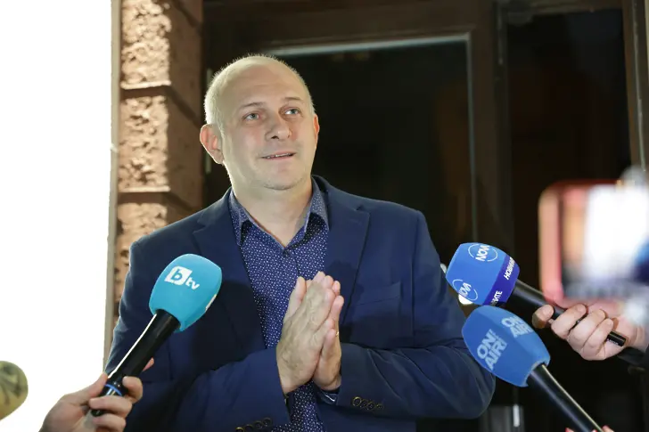  Какво се случи във втората вечер на митинги в поддръжка и против „ Оръжията и индивидът “? (ВИДЕО) 