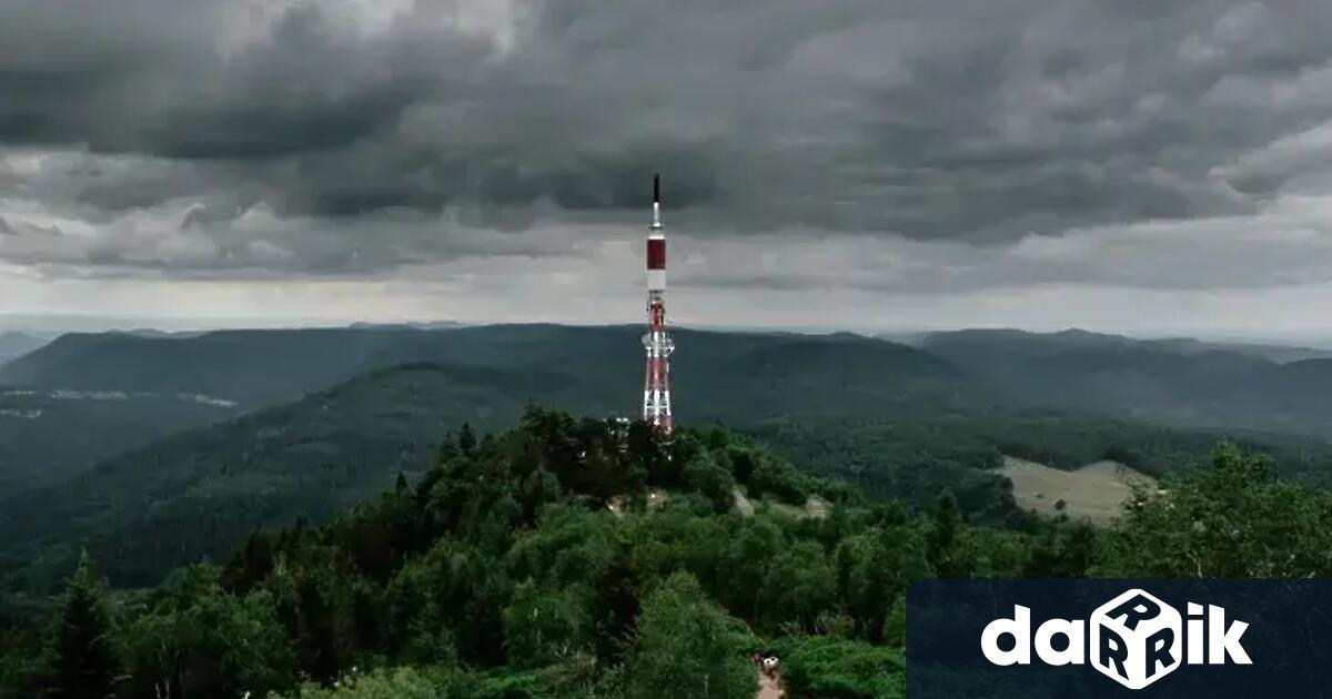 Днес ще бъде облачно на места в равнините и мъгливо