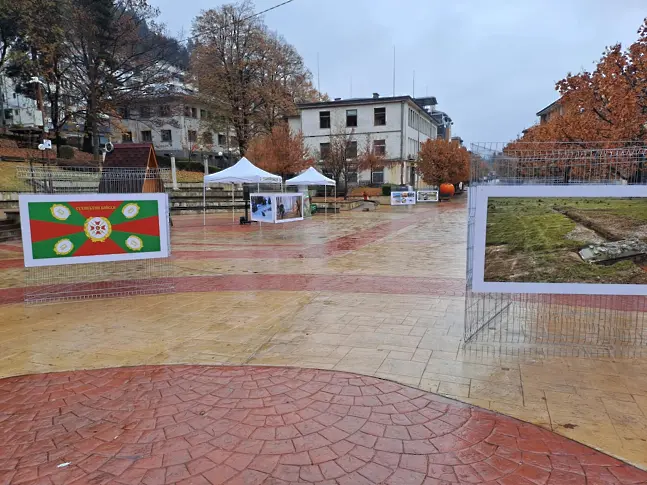 Изложба в Смолян популяризира живота на Сухопътните войски