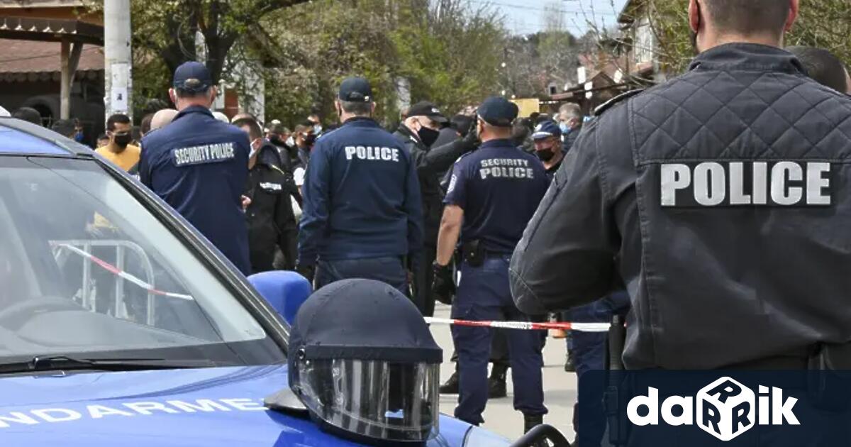 Служители от областната дирекция на МВР в Пловдив в партньорство