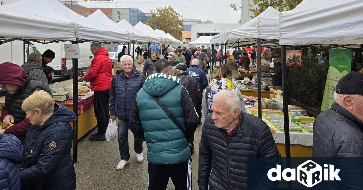 Греяно вино сладки изкушения от тиква сушени плодове и зеленчуци