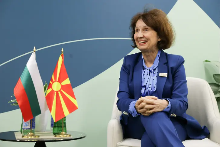  Силяновска-Давкова: Радев е най-стабилният детайл в страната 