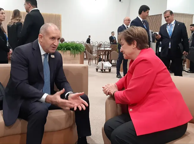  Радев: За да бъде преходът на Европа към нулеви излъчвания сполучлив, европейската стопанска система би трябвало да бъде мощна 