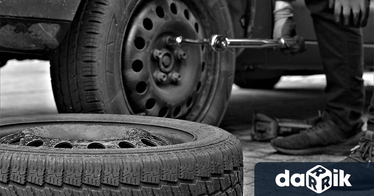 В сервизите вече има опашки от чакащи да сменят гумите