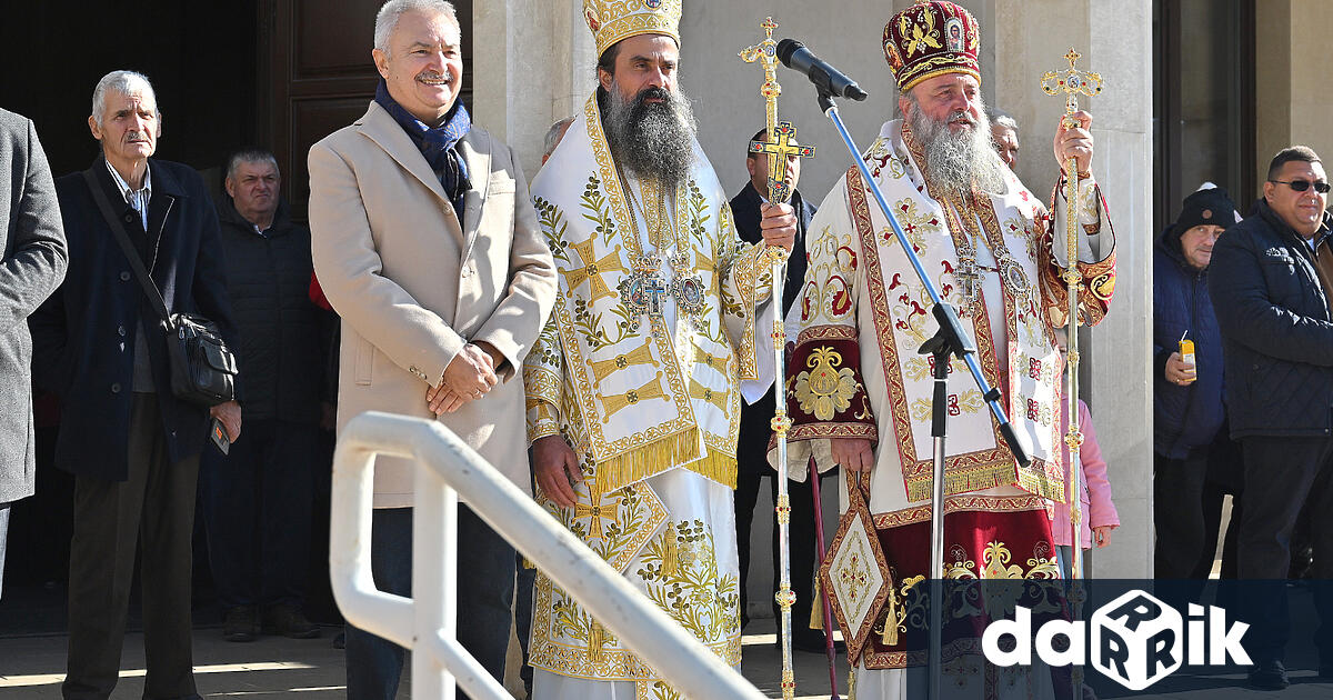 Негово Светейшество българският патриарх Даниил отслужи Божествена литургия в храм