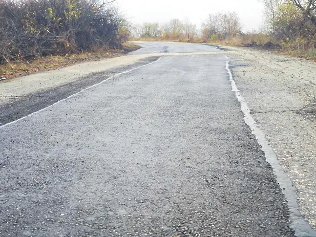  Пето бригадно командване с признателност към Община Плевен за рехабилитацията на пътя до образователния център в Николаево 