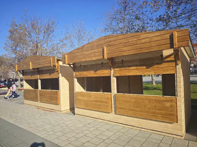  В Плевен стартира построяването на Коледното градче 