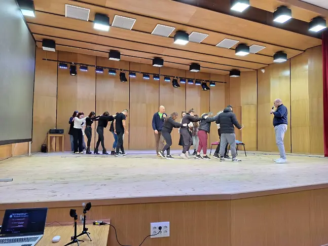  Лекционен курс с учениците от 12 клас в Плевен по Националната превантивна стратегия „ Предпазване на младежите от закононарушения ” за образователната 2024/2025 година 