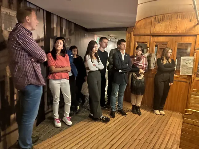  Обект със схващане: От фабриката на Оскар Шиндлер до листата на човечността 