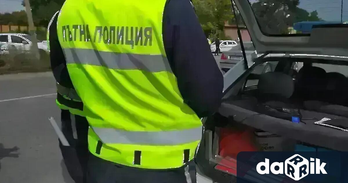 Снощи кюстендилски полицаи са задържали 31 годишен мъж от с Николичевци