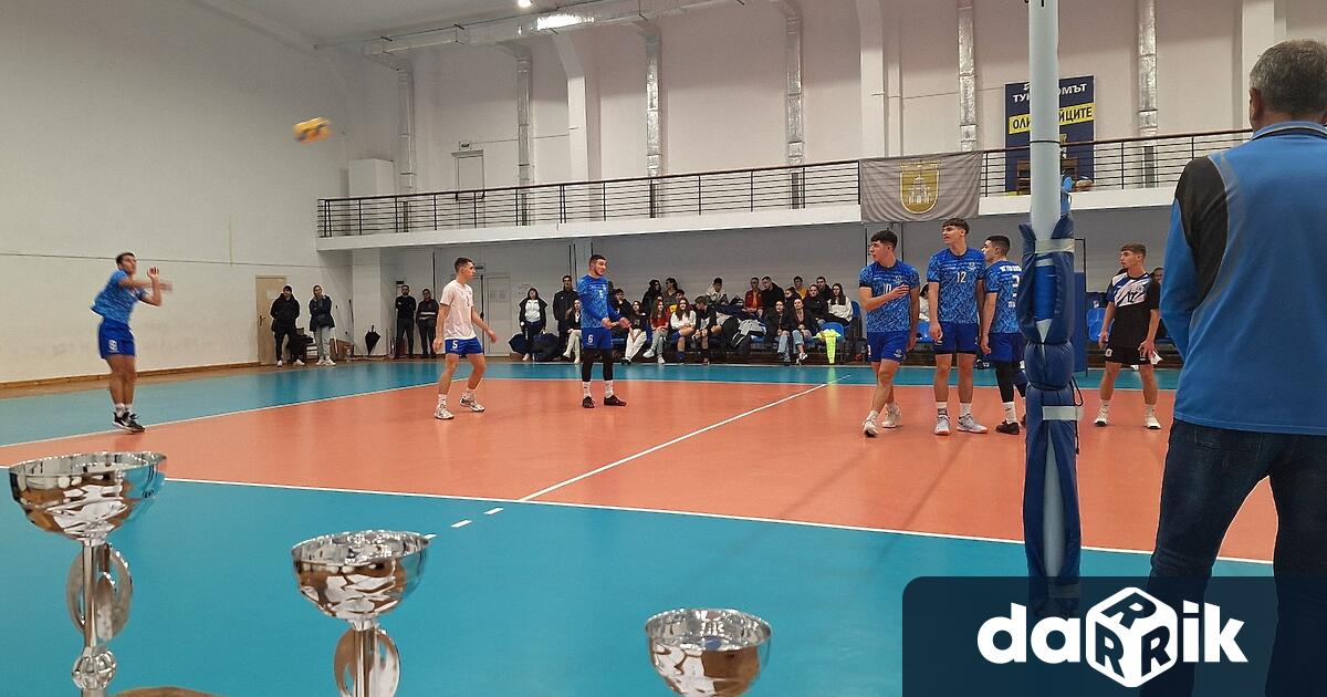 Приключиха състезанията по волейбол от общинския етап на Ученическите игри