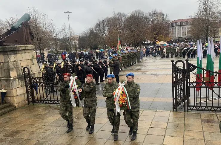 Плевен отбеляза 147 години от Плевенската епопея - 1877 г./СНИМКИ/