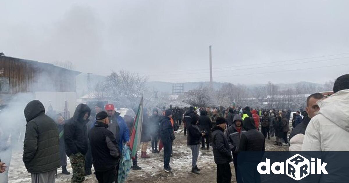 До сблъсъци с ранен човек е ескалирало напрежението във Велинград