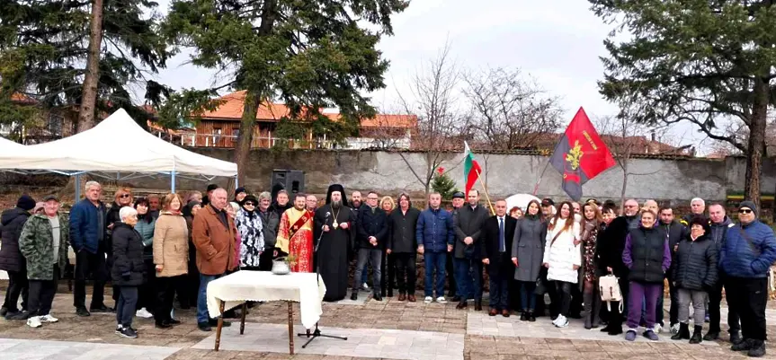 ВМРО откри войнишки паметник в с.Горна Гращица