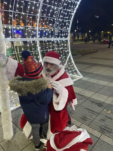  „ Дари усмивка на Дядо Коледа и получи лакомства “ - една акция с две благородни цели 