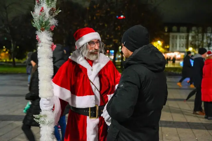  „ Дари усмивка на Дядо Коледа и получи лакомства “ - една акция с две благородни цели 