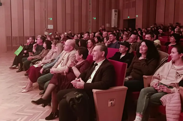  С цветен детски концерт отпразнуваха 10-ия рожден ден на центровете за настаняване от фамилен вид в Плевен 