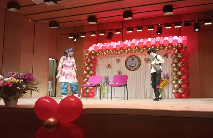  С цветен детски концерт отпразнуваха 10-ия рожден ден на центровете за настаняване от фамилен вид в Плевен 