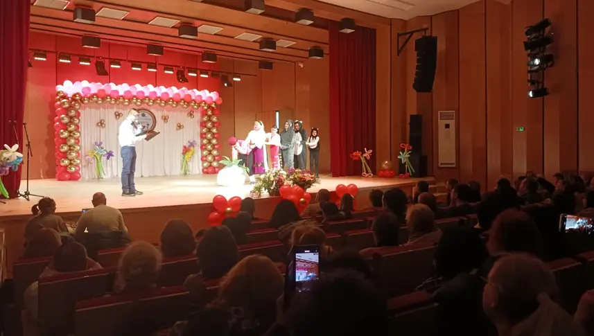  С цветен детски концерт отпразнуваха 10-ия рожден ден на центровете за настаняване от фамилен вид в Плевен 