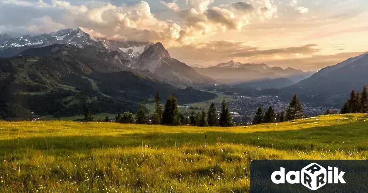 Днес ще бъде слънчево с временни увеличения на облачността Ще