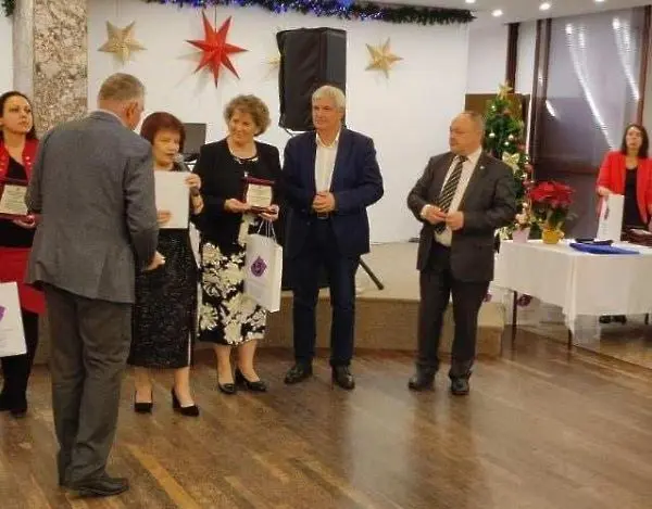  Плевен с премия от Синдиката на българските учители 