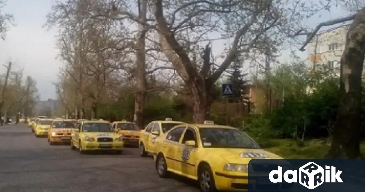 Таксиметровите водачи излизат на нов протест заради драстичното вдигане на