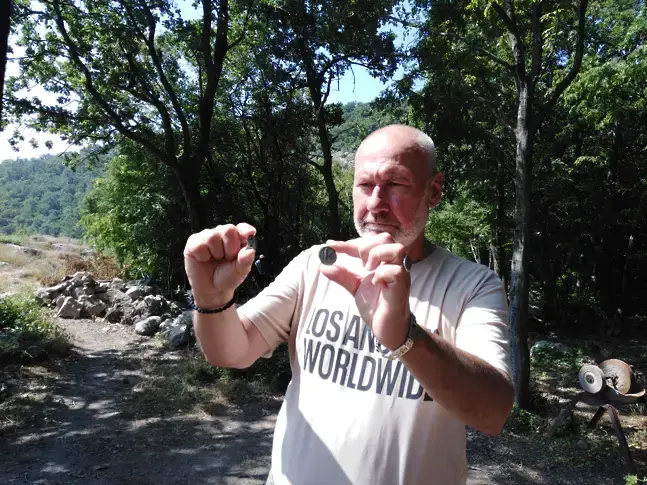  Николай Овчаров 