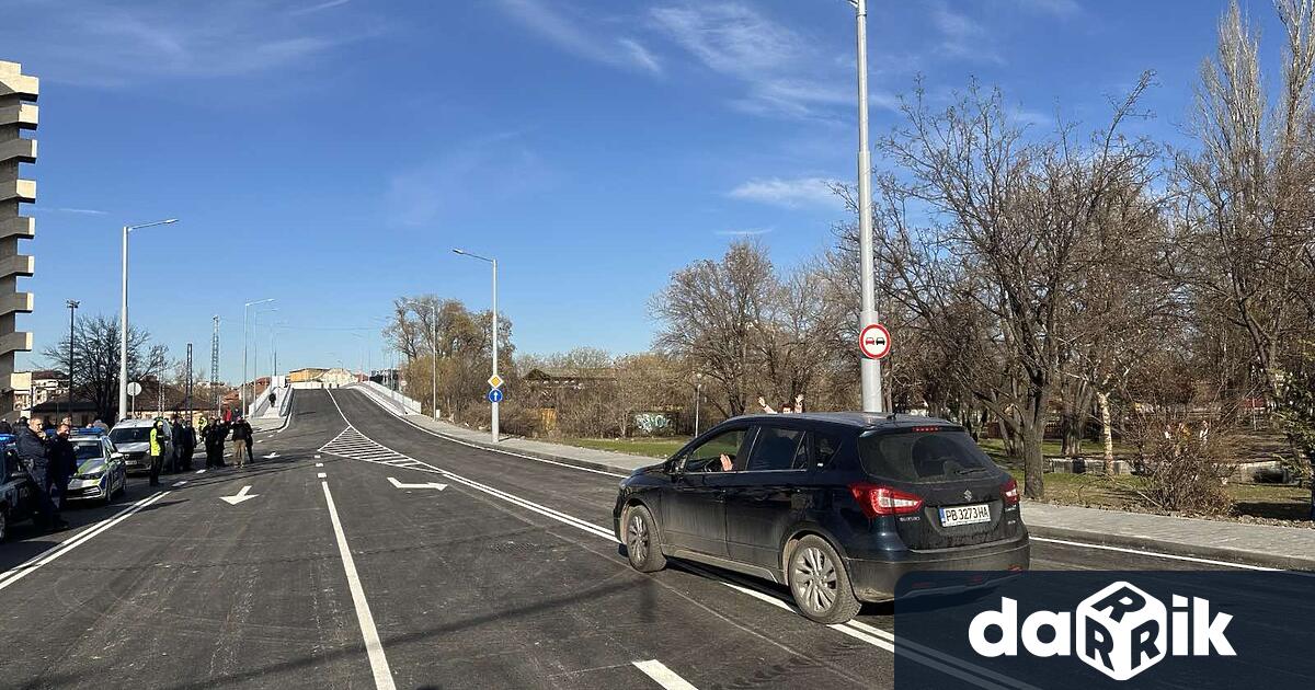 Шест месеца след началото на реконструкцията на Бетонния мост в