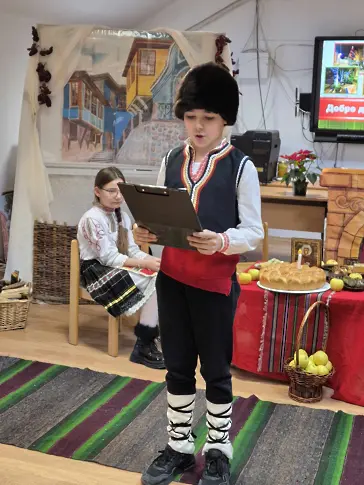  Бъдни вечер пресъздадоха в ИНУ „ Христо Ботев “ – Плевен 