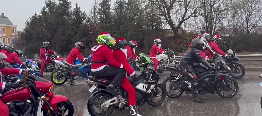  Пловдивските рокери още веднъж зарадваха децата от обществени домове, плач на мотори огласи града 