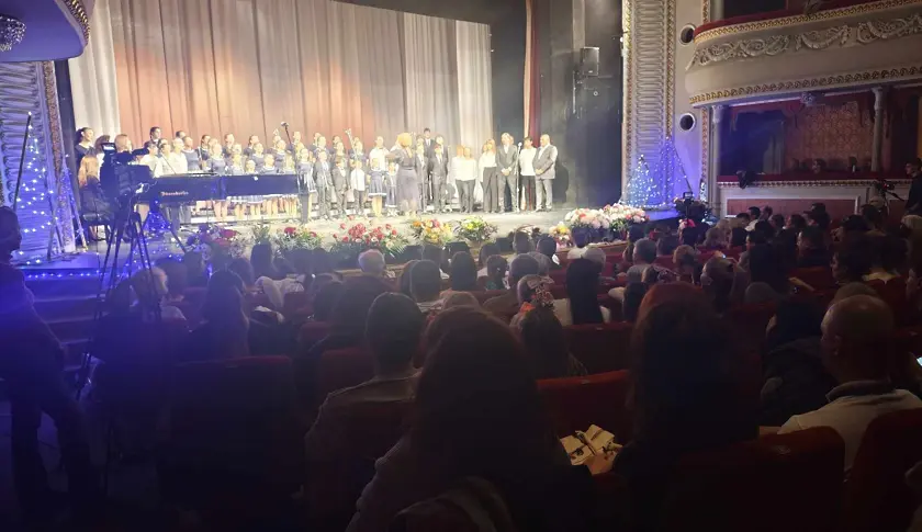  Детски хор „ Звъника ” отпразнува с галерия и концерти своя 40-ти рожден ден/СНИМКИ/ 