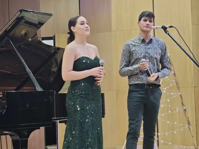  Детски хор „ Звъника ” отпразнува с галерия и концерти своя 40-ти рожден ден/СНИМКИ/ 