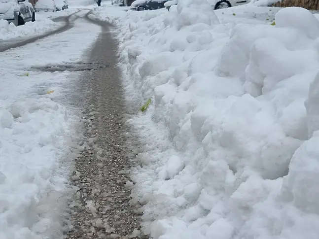  Кабинетът ще обезщети над 20 000 семейства поради неналичието на ток 