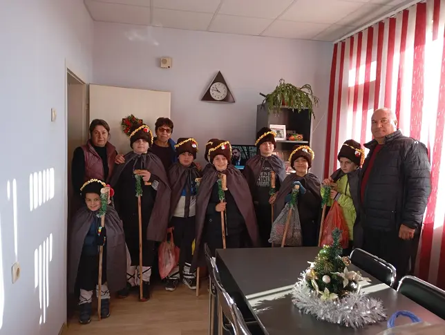 Светли  Коледни празници в село Малчика