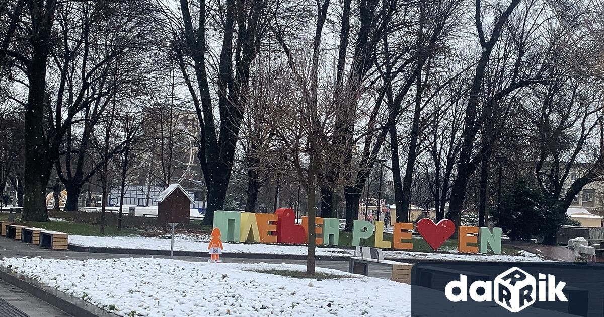 В неделя в крайните западни части ще преобладава слънчево време