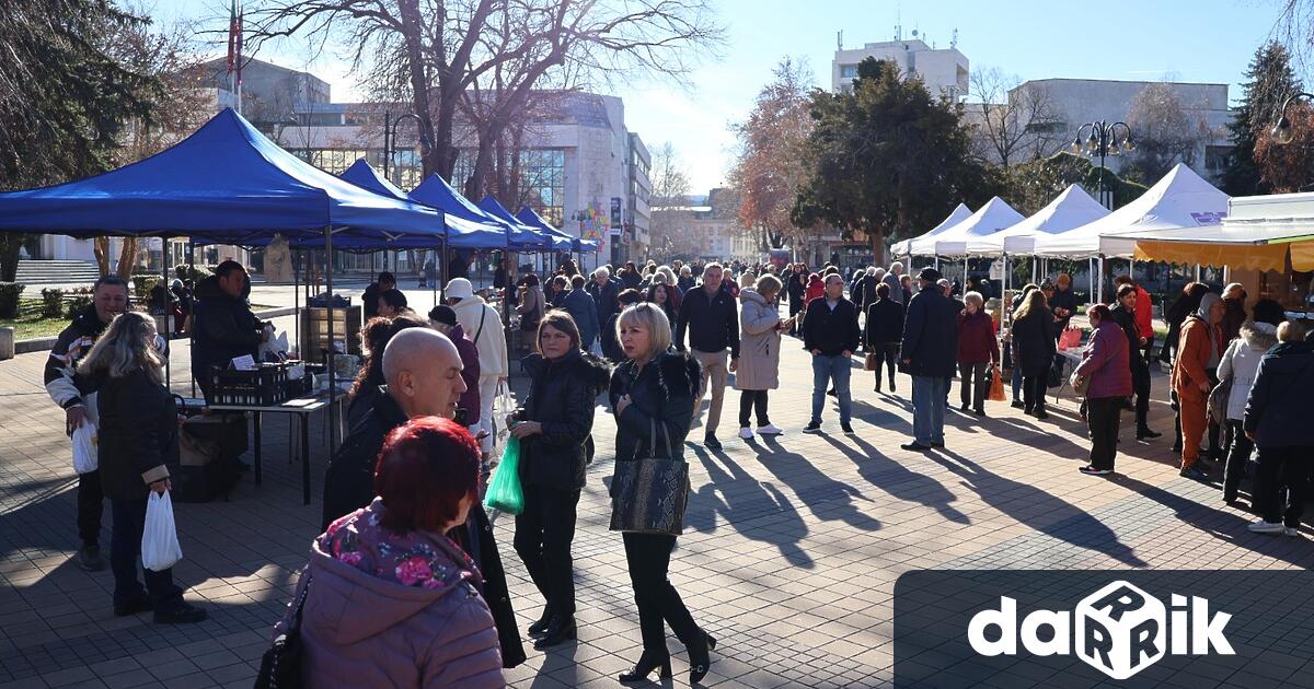 Община Ловеч организира Фермерски Арт базар Той ще се провежда