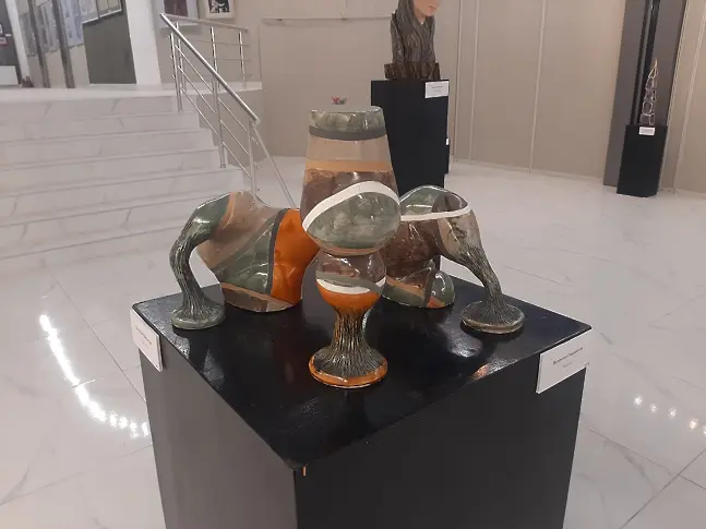  Фестивал на актуалната българска керамика гостува в Плевен до края на януари/СНИМКИ/ 