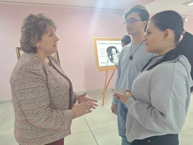  Математическа гимназия „ Гео Милев “ означи патронния си празник 